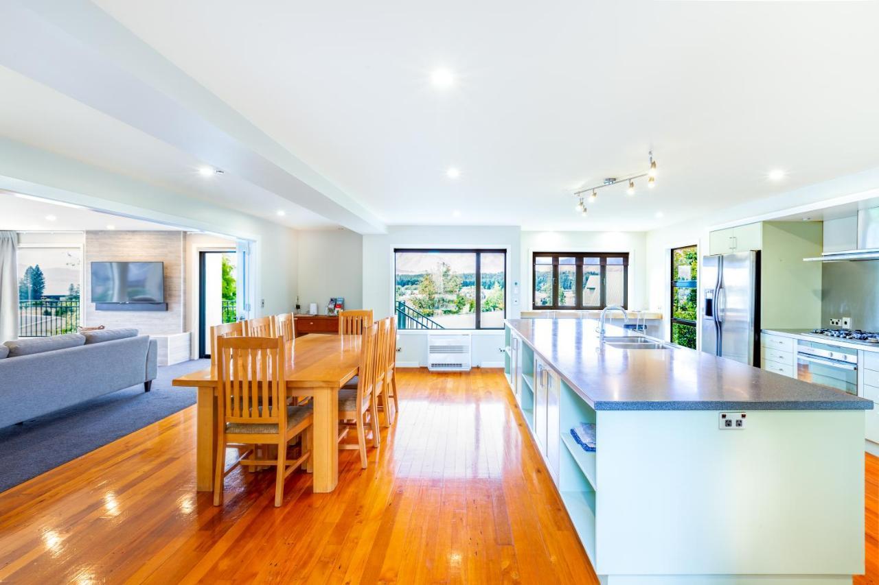 Alpine Vista Villa Лейк Текапо Екстериор снимка